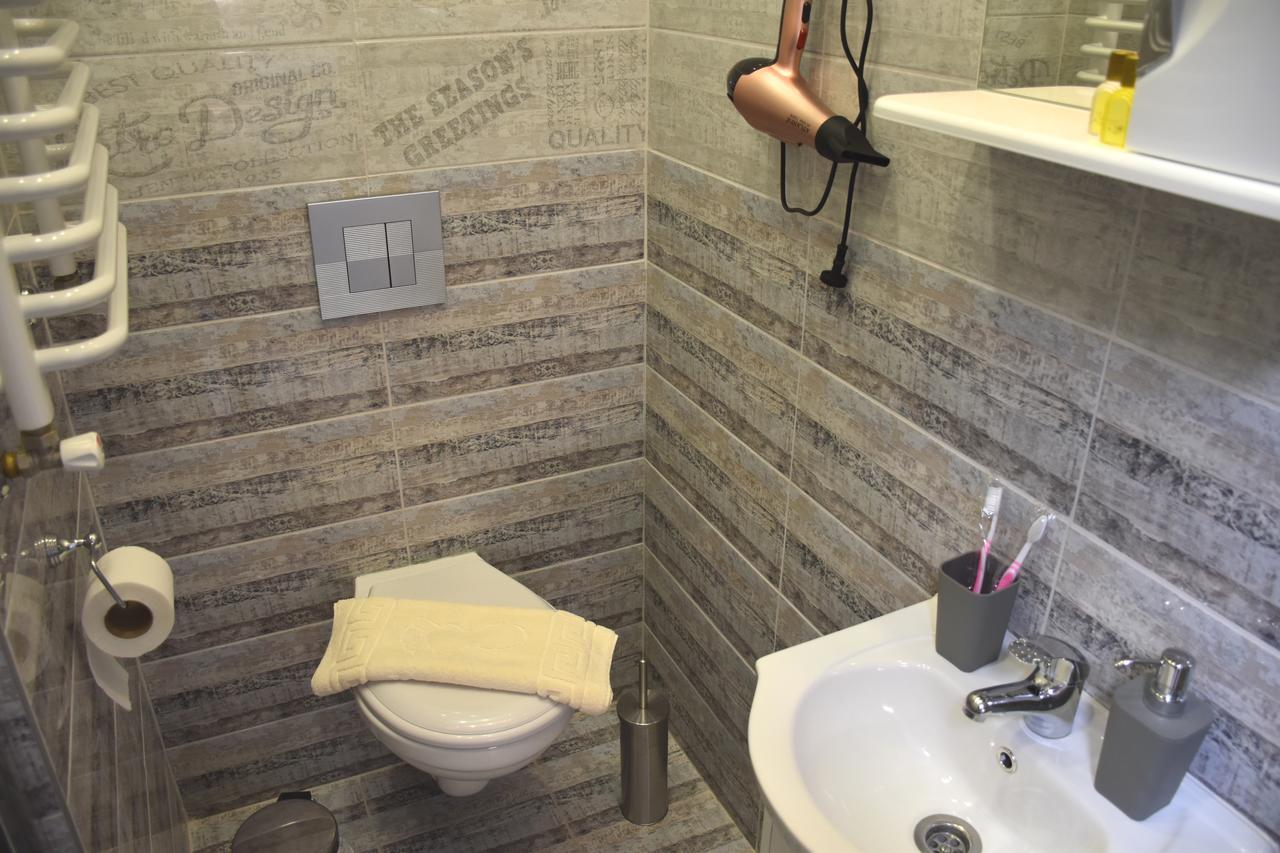 Central Mansard Studios Lviv Luaran gambar