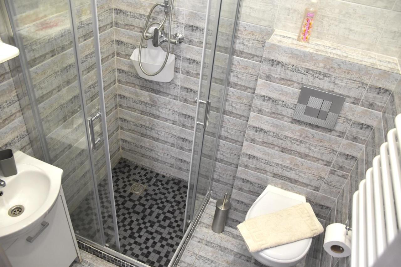 Central Mansard Studios Lviv Luaran gambar